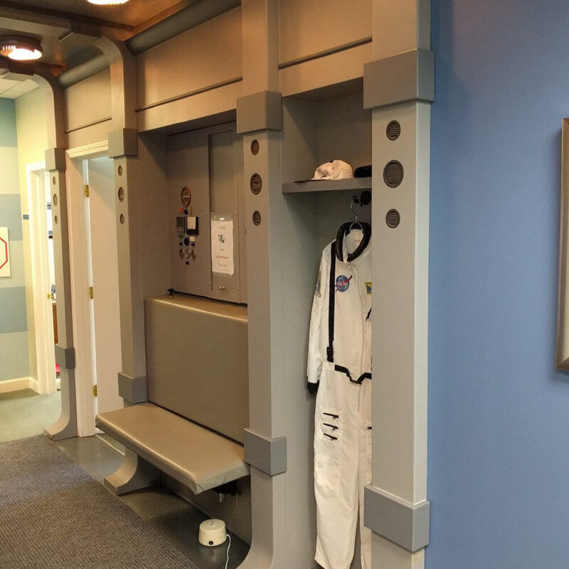 INFINITY PRODUCTIONS PORTFOLIO HOSPITALITY Exhibts Arts Entertainment Therapy Environment 010