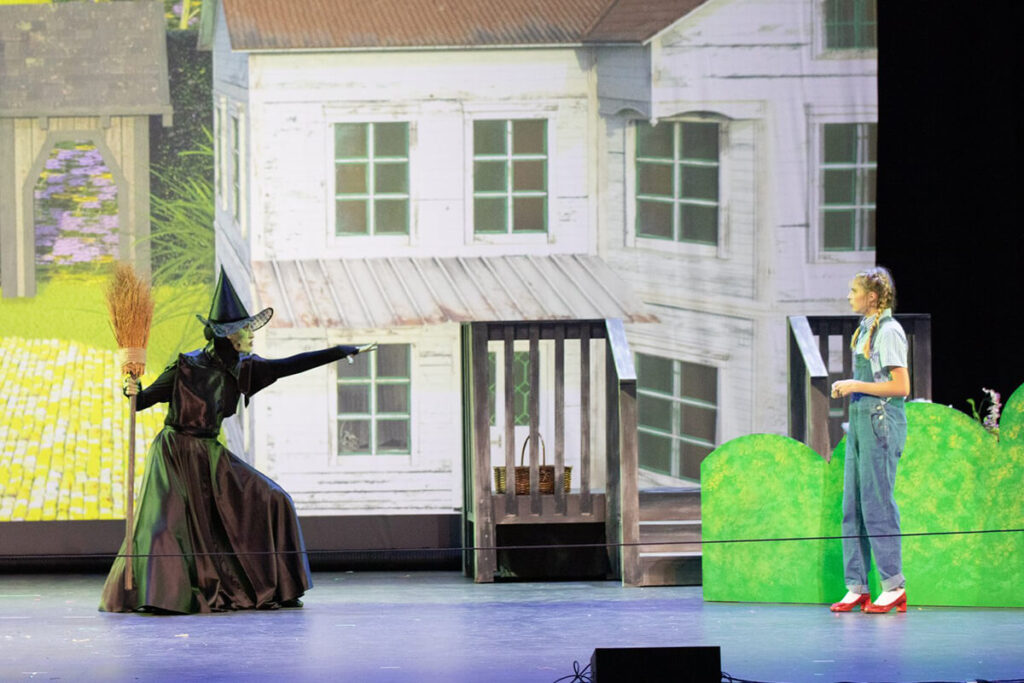 INFINITY PRODUCTIONS PORTFOLIO THEATRE PERFORMING ARTS The Wizard of Oz 03