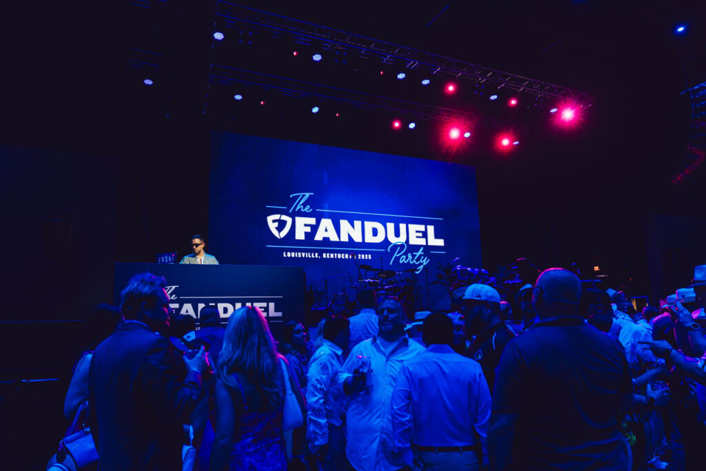 INFINITY-PRODUCTIONS-PORTFOLIO-MARKETING-DISPLAYS-FANDUEL-2025-Landscape-09 INFINITY PRODUCTIONS PORTFOLIO MARKETING DISPLAYS FANDUEL 2025 Landscape 09