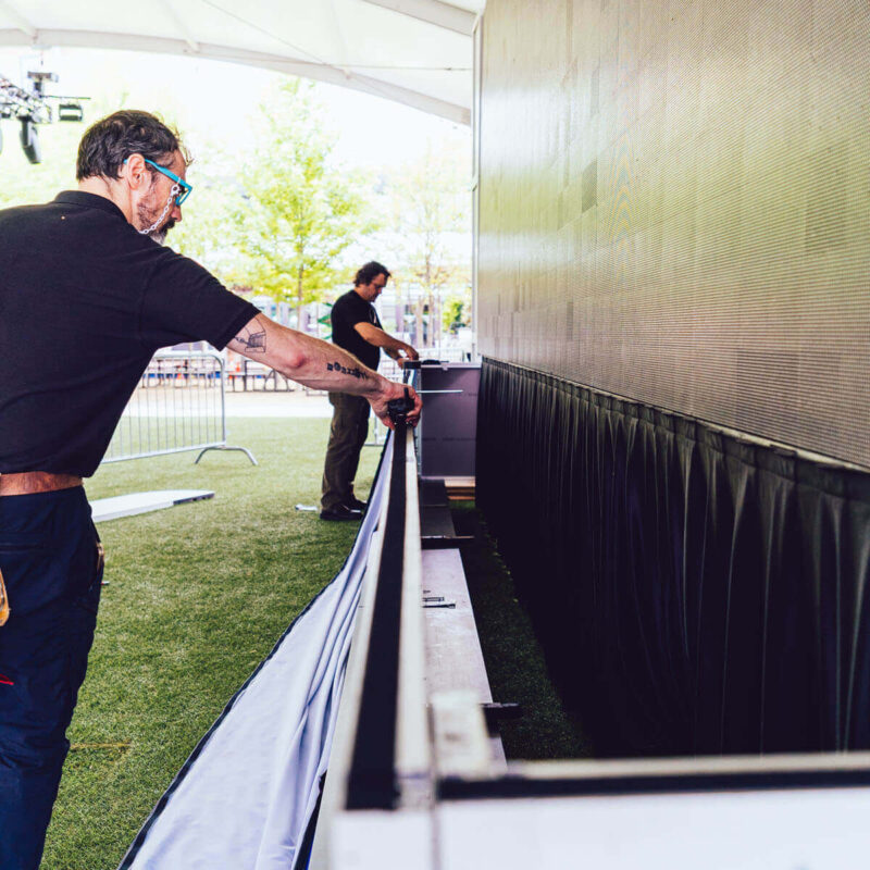 INFINITY PRODUCTIONS PORTFOLIO MARKETING DISPLAYS FANDUEL 2025 Portrait 01