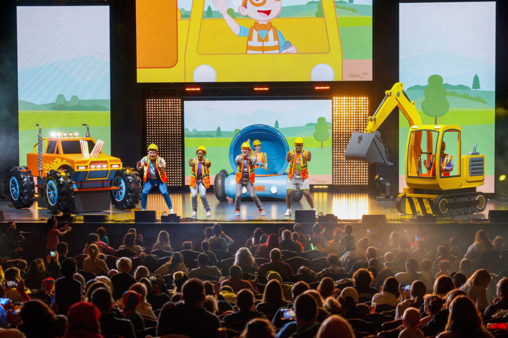INFINITY PRODUCTIONS PORTFOLIO THEATRE PERFORMING ARTS BLIPPI LANDSCAPE 096