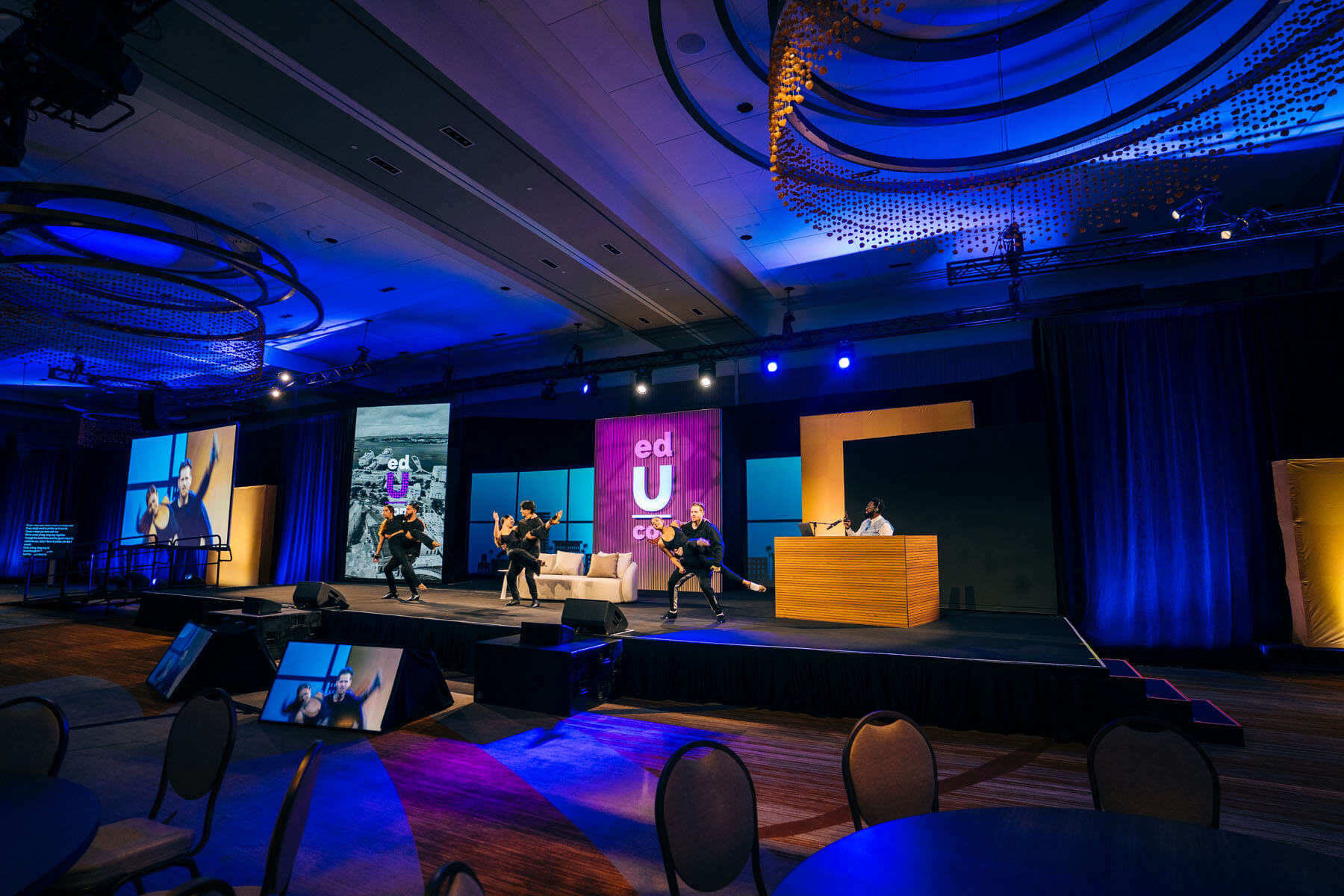 Infinity Productions Projects Marketing Displays PCMA EdUCon Omni Louisville 20250603 A7 01083 CalebPerryPhotography Infinity PinnacleLEDWallBooth OmniHotel